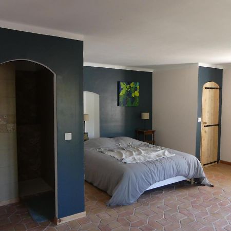 Le Charme D'Une Vieille Bastide Provencale Solliès-Pont Exteriör bild