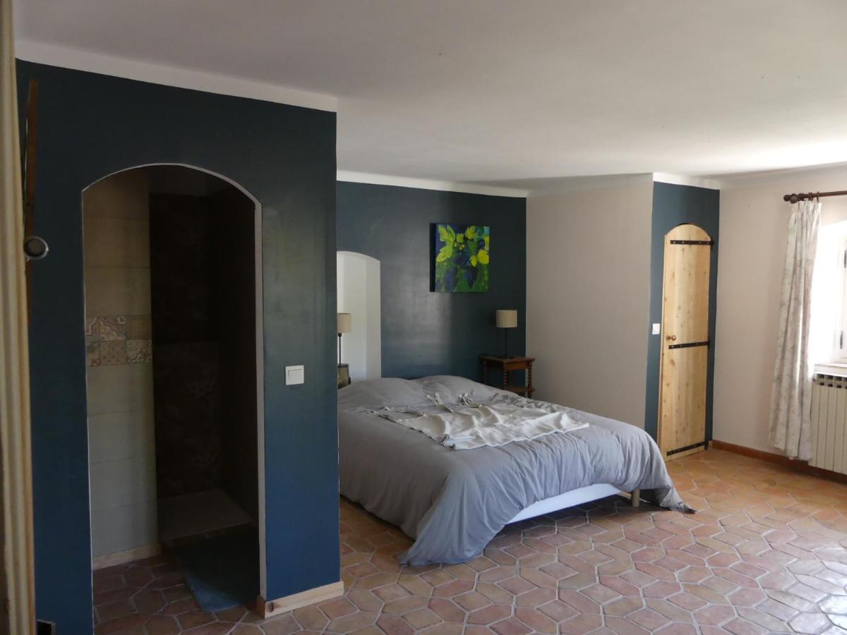 Le Charme D'Une Vieille Bastide Provencale Solliès-Pont Exteriör bild