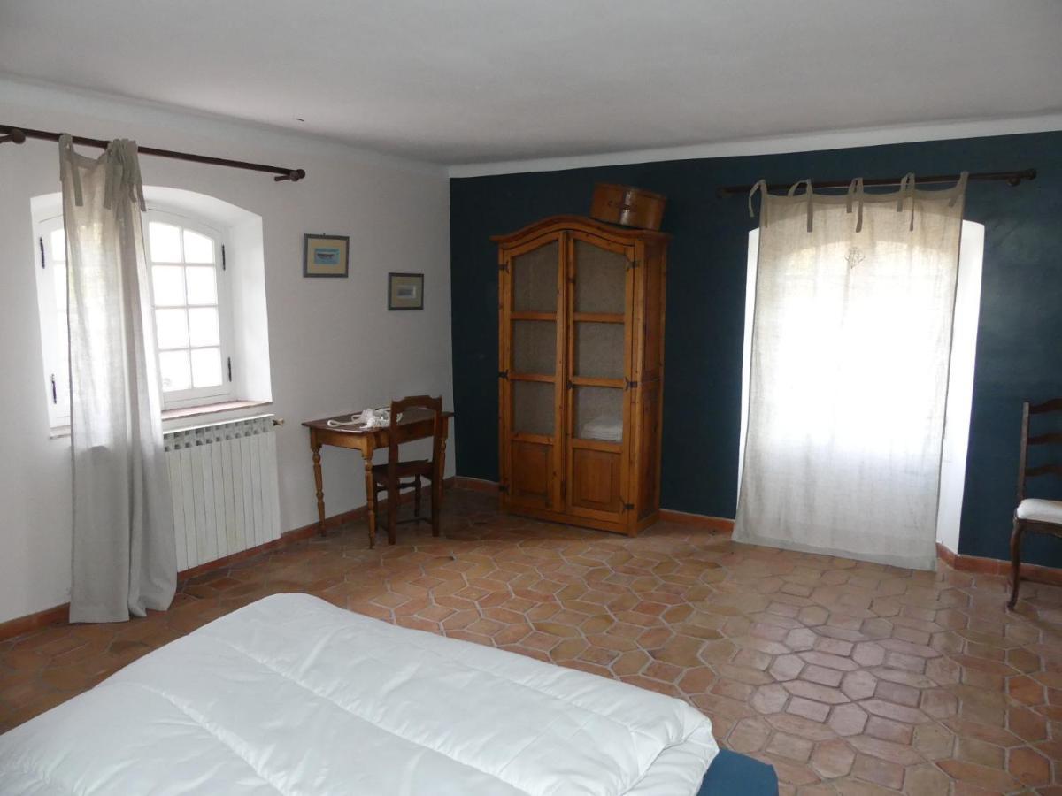 Le Charme D'Une Vieille Bastide Provencale Solliès-Pont Exteriör bild