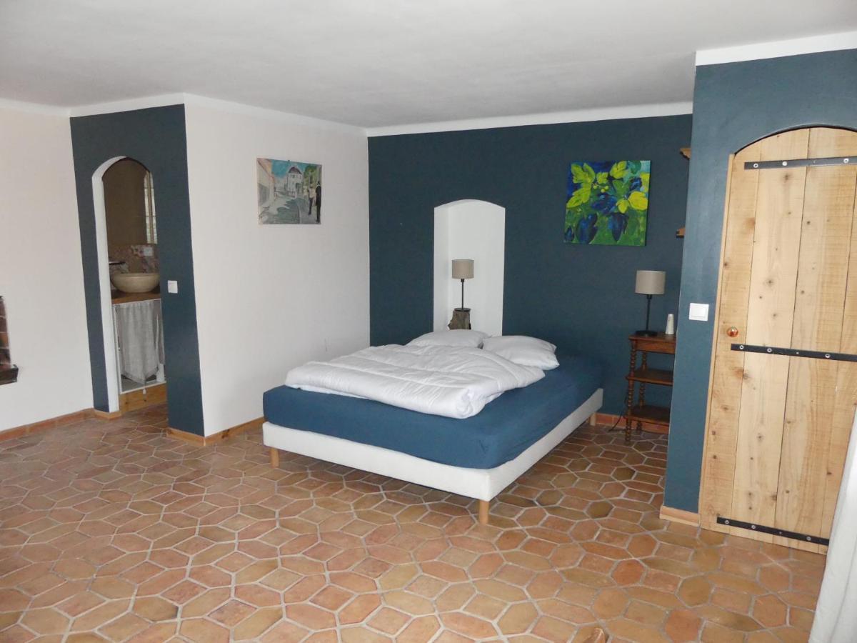 Le Charme D'Une Vieille Bastide Provencale Solliès-Pont Exteriör bild